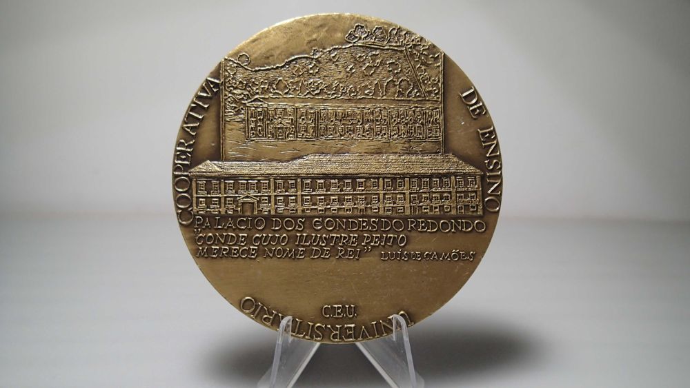 Medalha em Bronze  da Universidade Autónoma de Lisboa