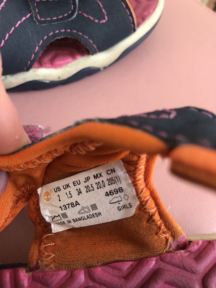 Sandały dziecięce Timberland 34 , regulowane rzepami , idealne .