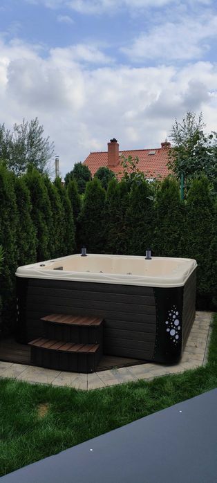 Kwadratowe Balie ogrodowe z piecem na drewno, jacuzzi ogrodowe, TANIO