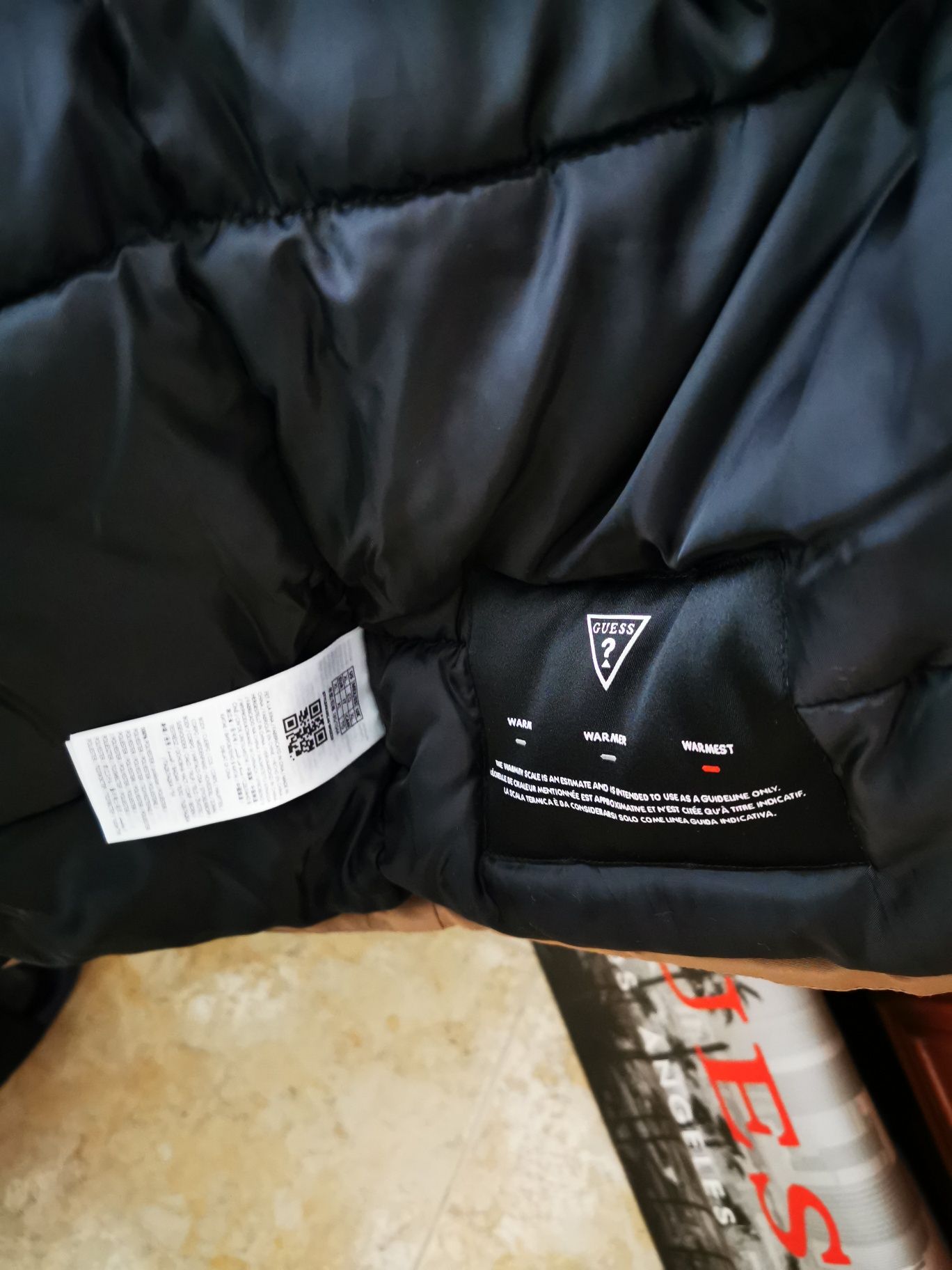 Blusão Guess Tamanho XL Novo