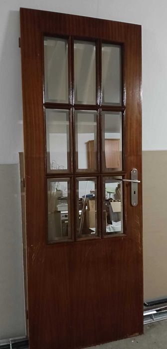 Porta com vidros tipo espelho