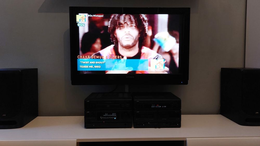 Telewizor LCD 32" Grundig 32VLC3000
