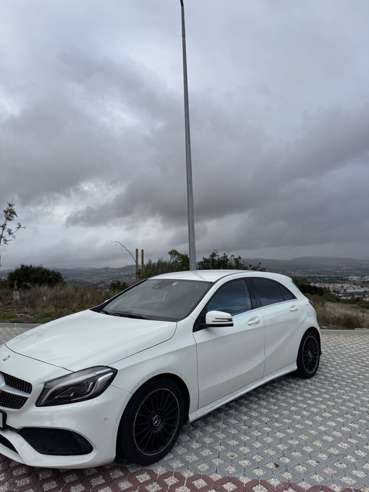 Mercedes-Benz A200 AMG Line • 2016 • Excelente estado • Negociável
