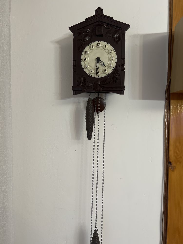Zegar wiszoncy z kukulka