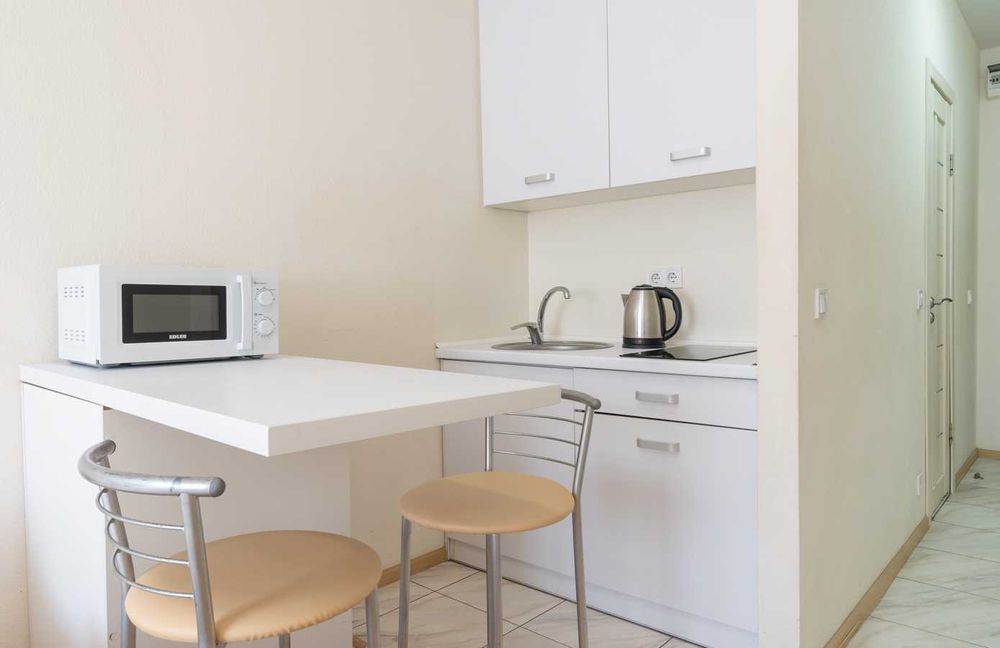 Здам подобово затишні апартаменти, біля метро.