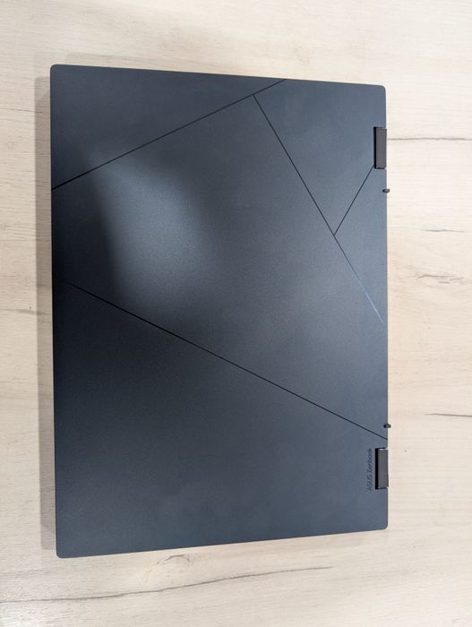 Portátil ASUS Zenbook - i7 1360P - OLED - 14" - Com garantia