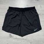 Беговые шорты Nike Dri-Fit Stride M размер
