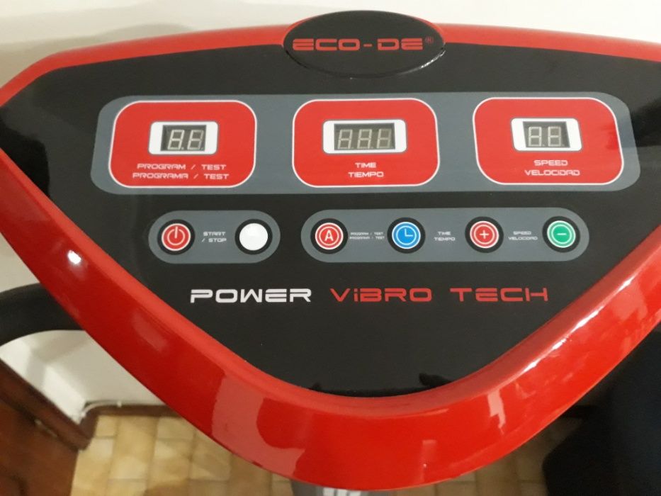 Plataforma Vibratória Vibro Tech (com sinais de uso)