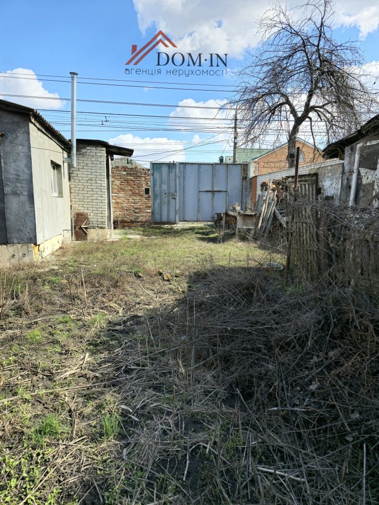 Продаж будинку на вул. Чорновола