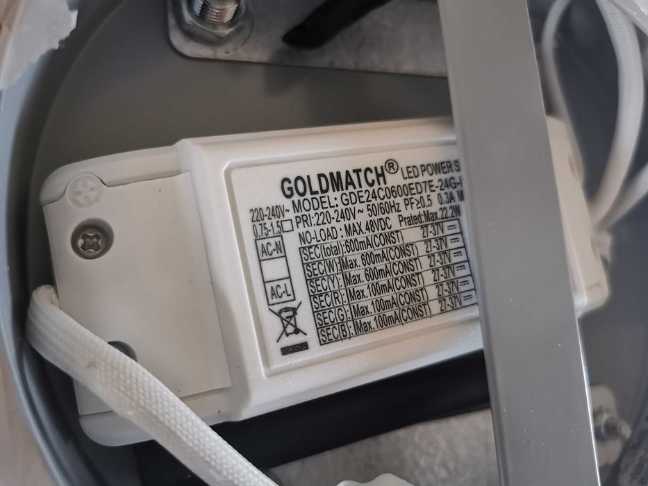 Lampa sufitowa Palmaves 3 biało-srebrna LED 56cm, pilot 2900lumen Eglo