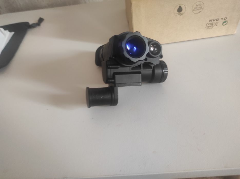 Прилад нічного бачення на шолом "Heimet Mounted Night Vision FHD