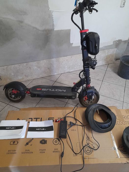 Hulajnoga motus  10 ,pro, 45km\h przejechane 190km