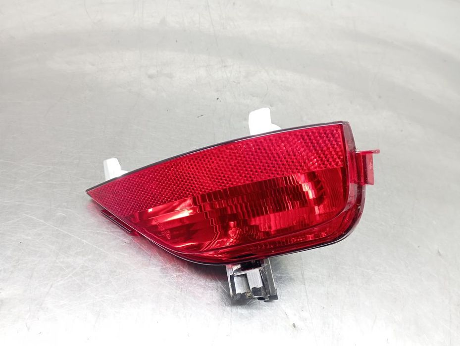 Farolim nevoeiro trás direito DACIA Sandero III