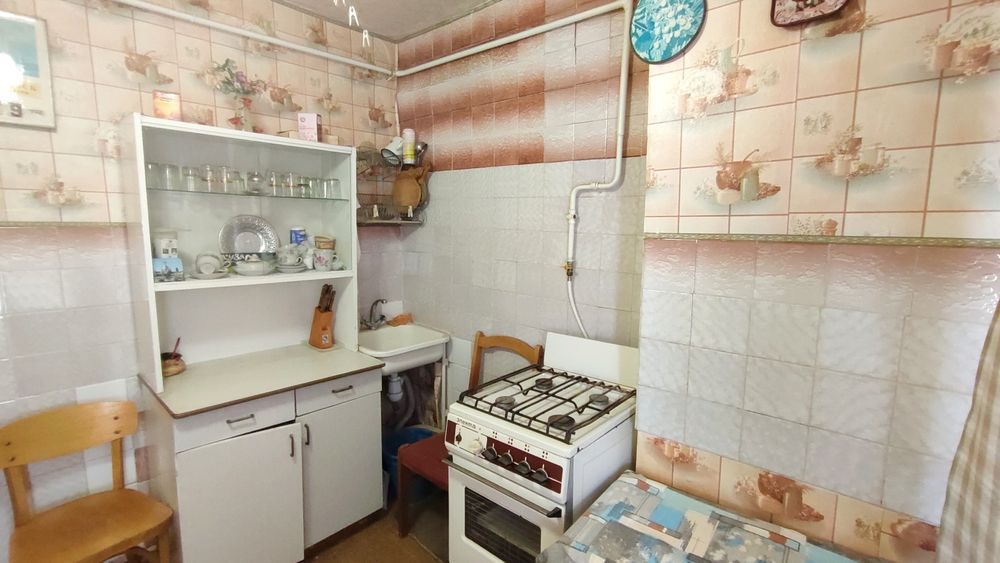 Продам 1к квартиру р-н Лазурний