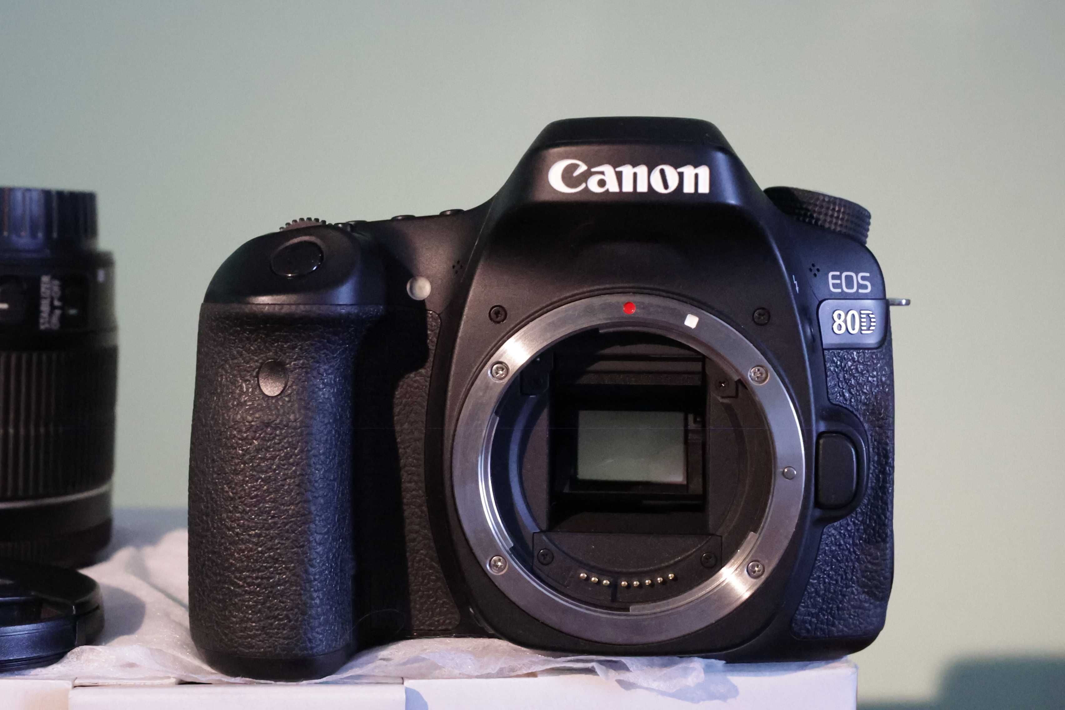 Canon EOS 80 D, kit EFS 18-55 mm (як новий, у коробці з документами)