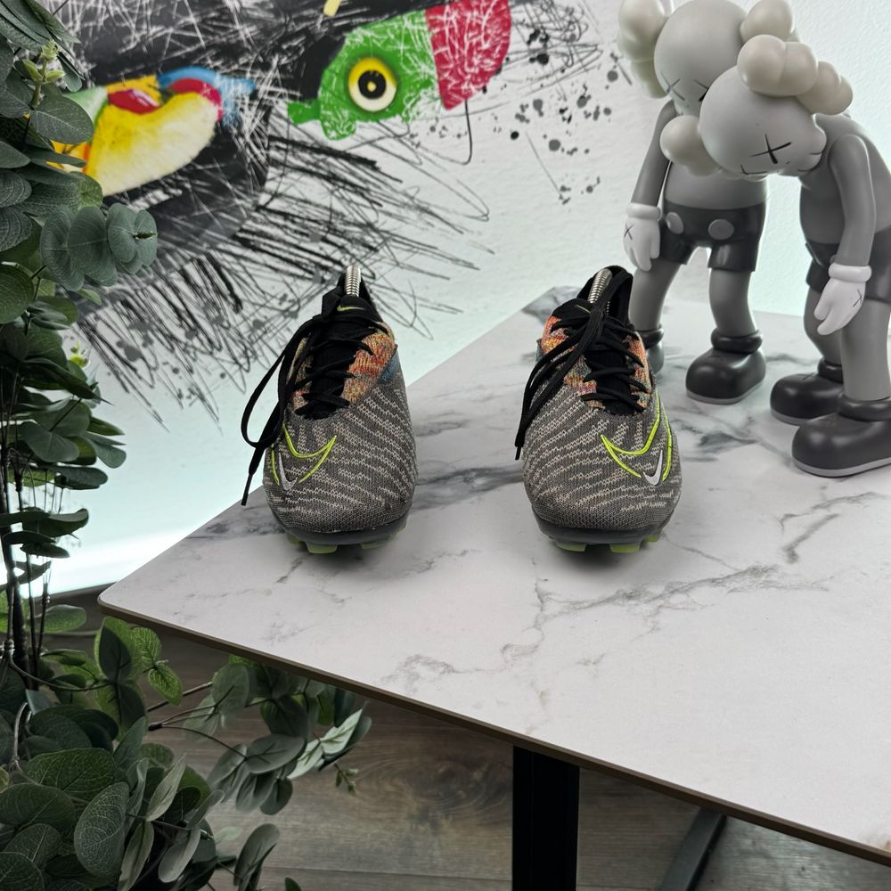 Бутси копочки Nike Phantom GX 37 розмір 3820