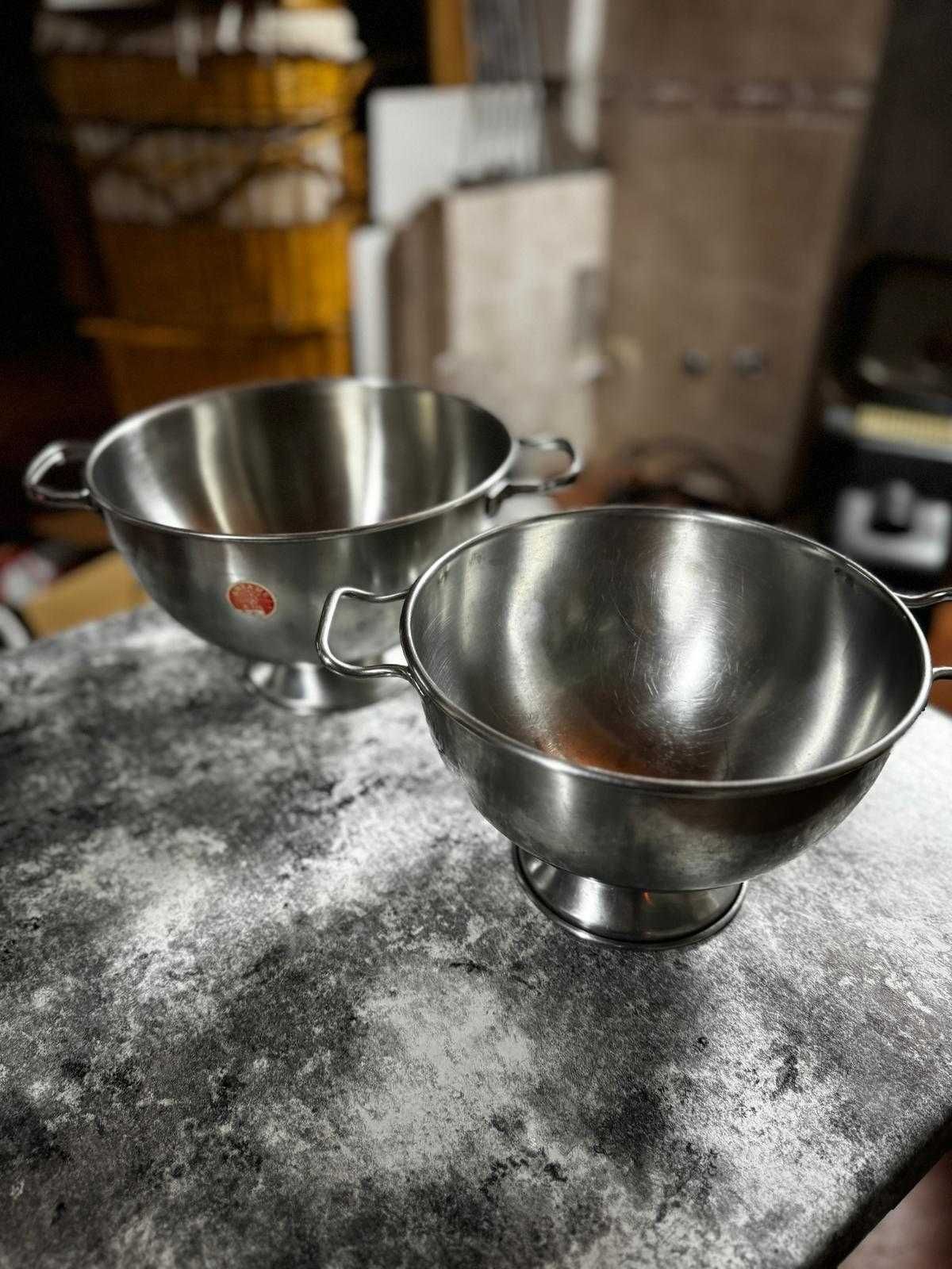 Conjunto de 2 sopeiras em Aço Inox