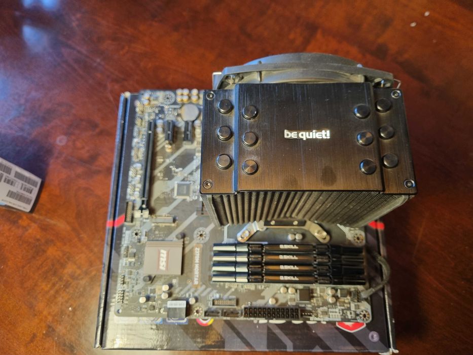 Intel I7-9700k + MSI Z370 mATX + RAM 32Gb + chłodzenie