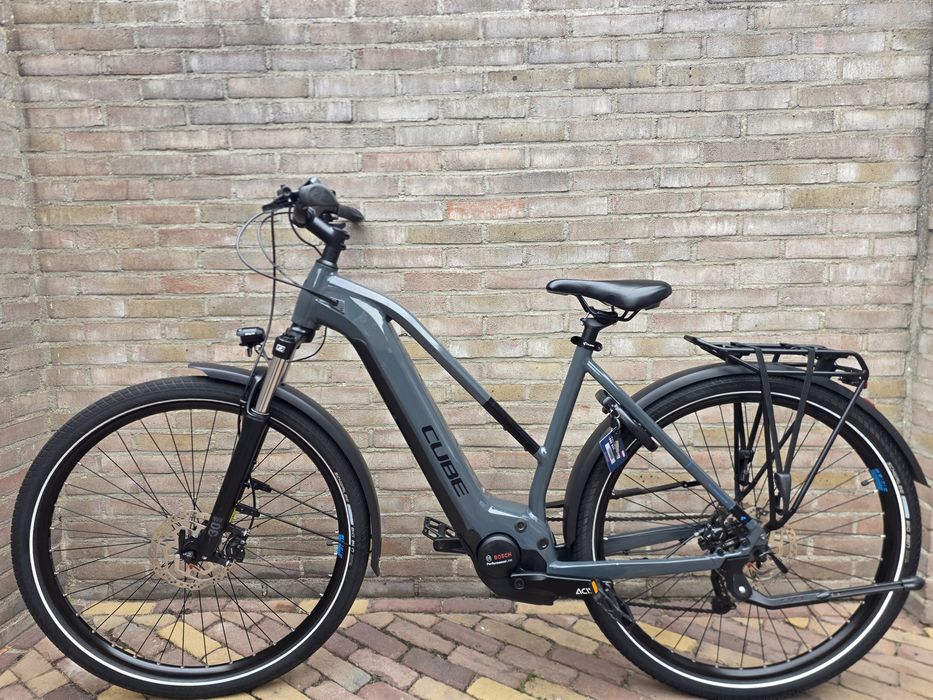 Elektryczny Cube Touring ON1 Performance Line