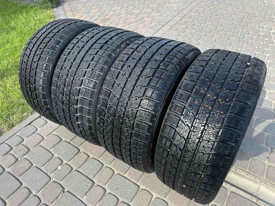 Зимова резина різноширока 315/35 і 275/40 р20
