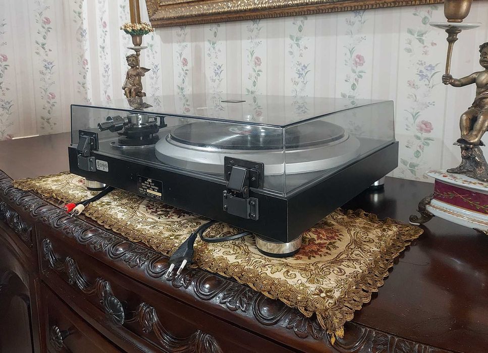 Вініловий програвач JVC QL-A7 + картридж JVC-Z 1s JAPAN