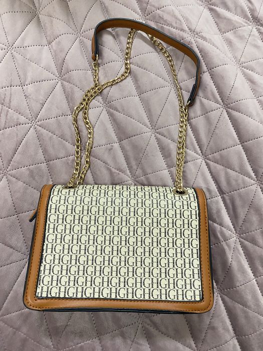 Mala de marca em otimo estado