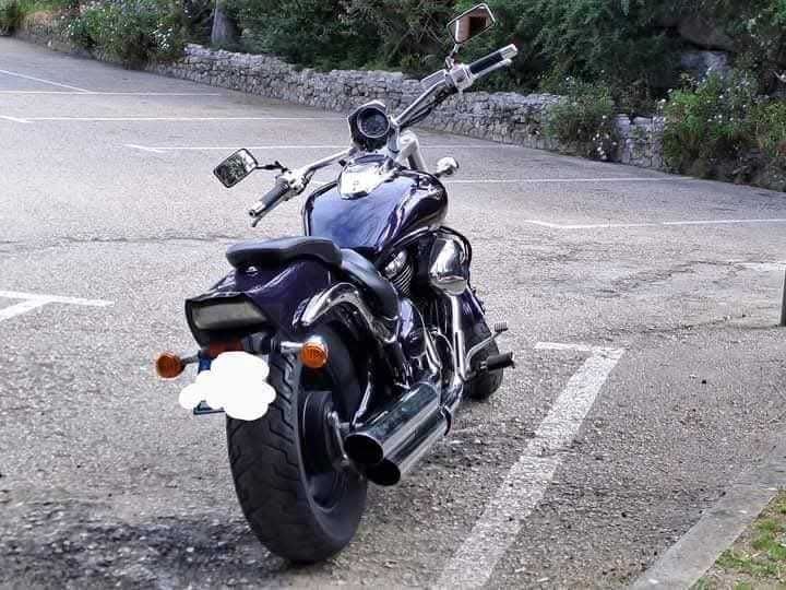 Suzuki intrunder M800
