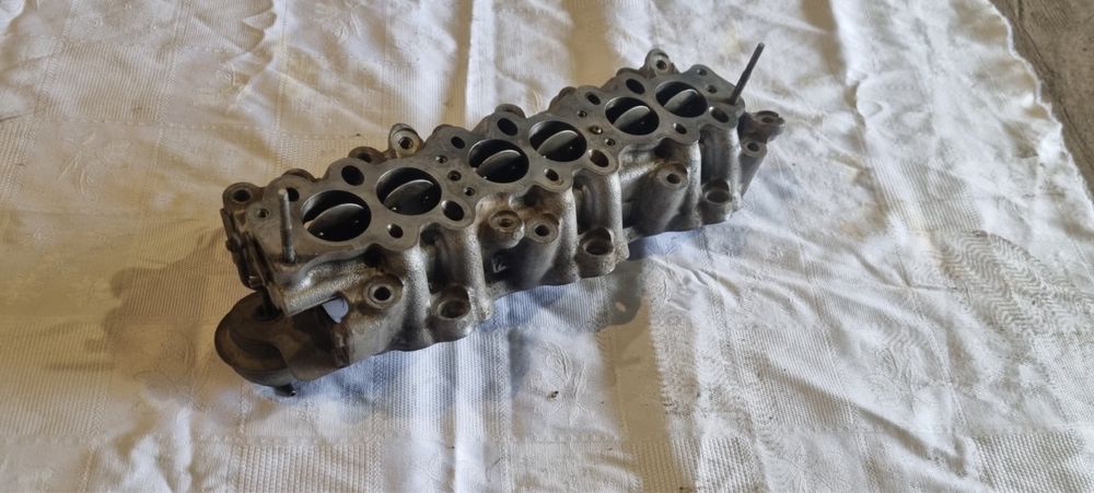 Впускной коллектор Nissan VQ20 / VQ20DE