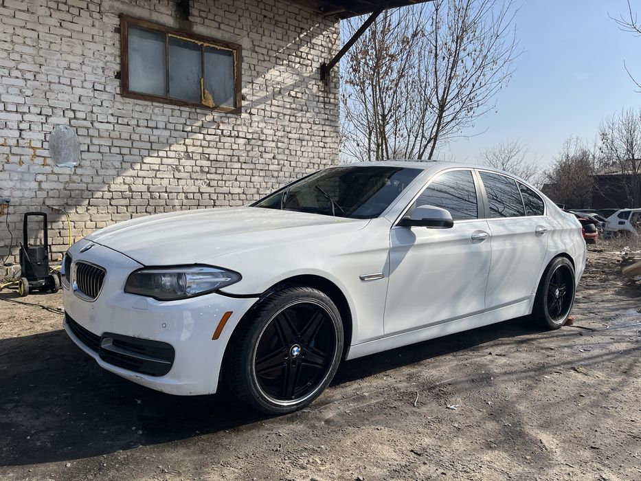 Розборка bmw f10 rest a300 розборка бмв ф10 рест колір 300