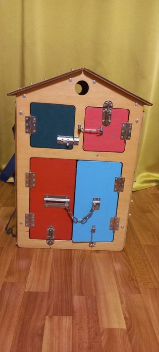 Будиночок бізікуб бізі бізіборд гараж