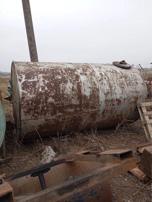 Продам бочки 9 кубів