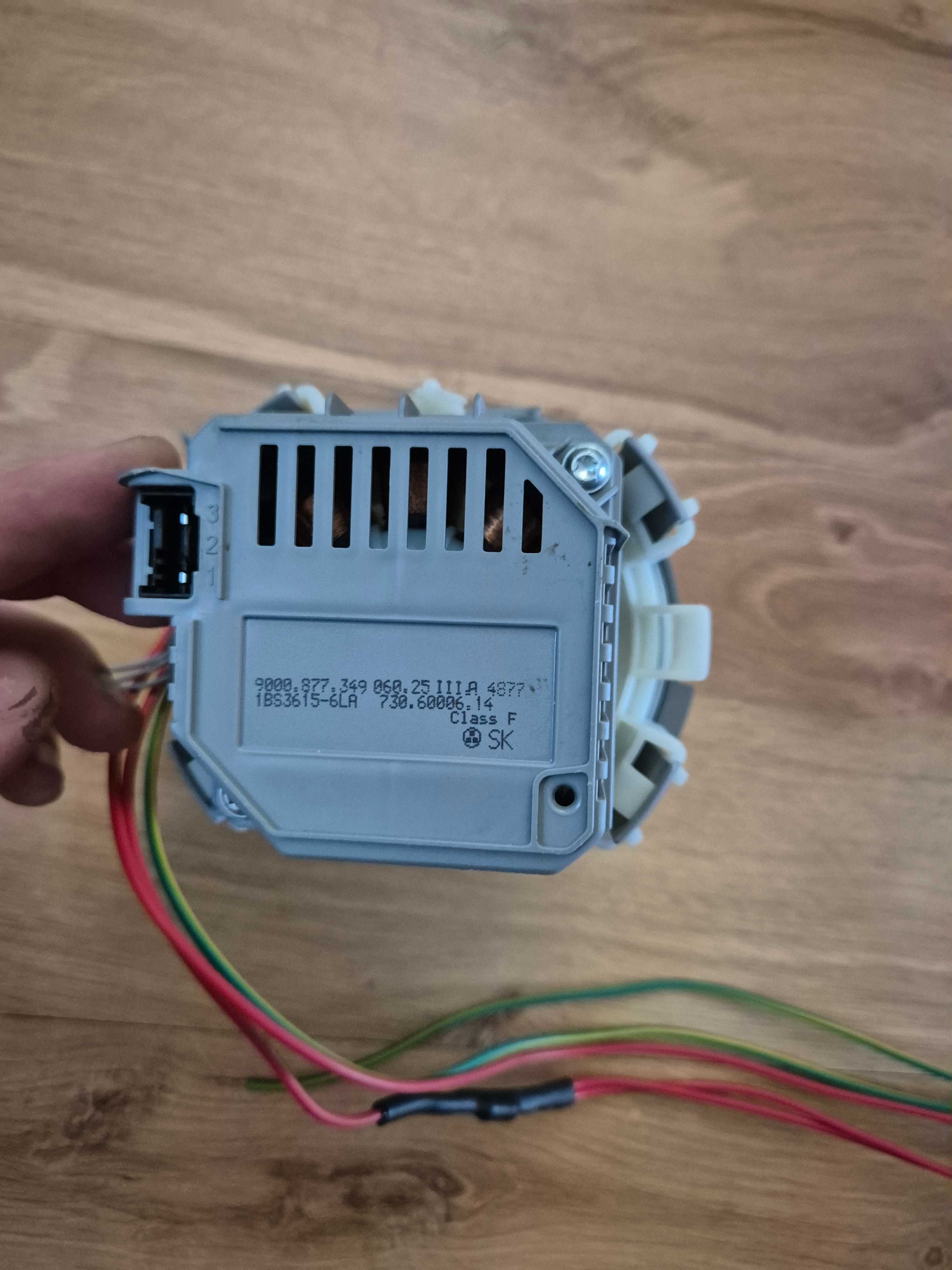 Pompa + grzałka do zmywarki Bosh SMI 68M05EU nowa