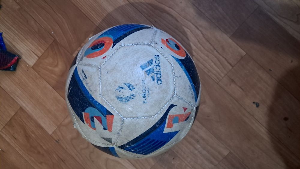 Продам мяч минифутбольный