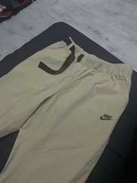 Штаны Nike Standard fit/ Taper Leg/ Regular lenght [M]