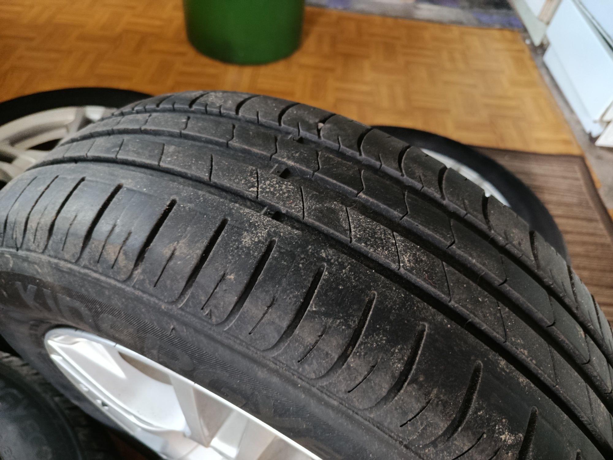 Opony  letnie z felgami  4x100