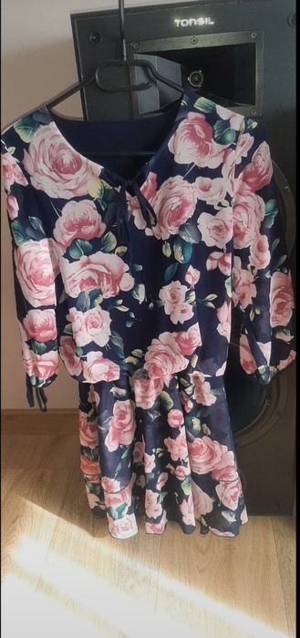 Sukienka w kwiaty S/M