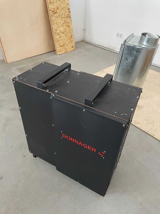 Корпус для майнінгу Donnager на 8 відеокарт з оригінальними Delta 150