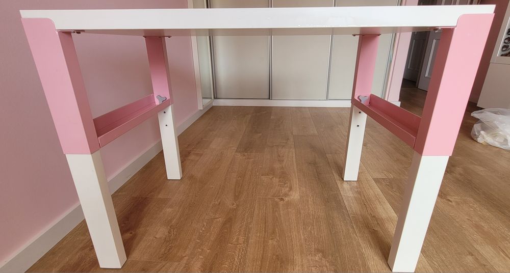 Secretária criança Ikea ajustável rosa