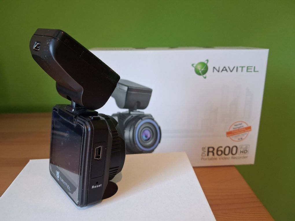Navitel R600 rejestrator samochodowy