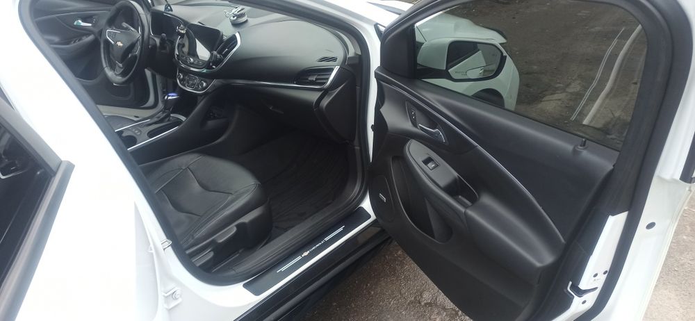 Шевроле вольт 2 Premier 2018