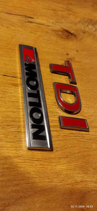 Komplet oryginalnych emblematów 4MOTION TDI CZERWONE