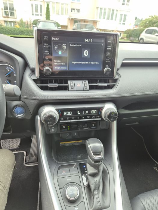 Toyota Rav 4 гібрід 2.5