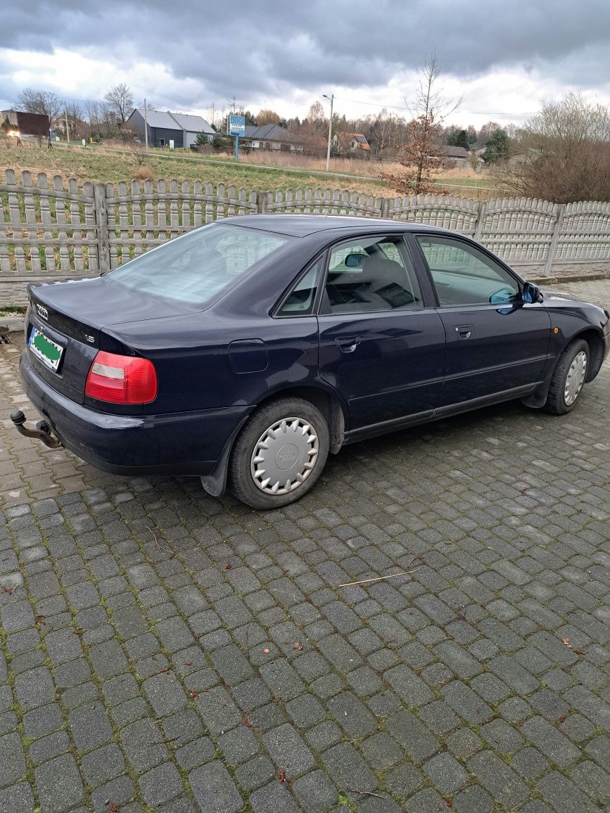 Audi a4 b5 1.8 benzyna