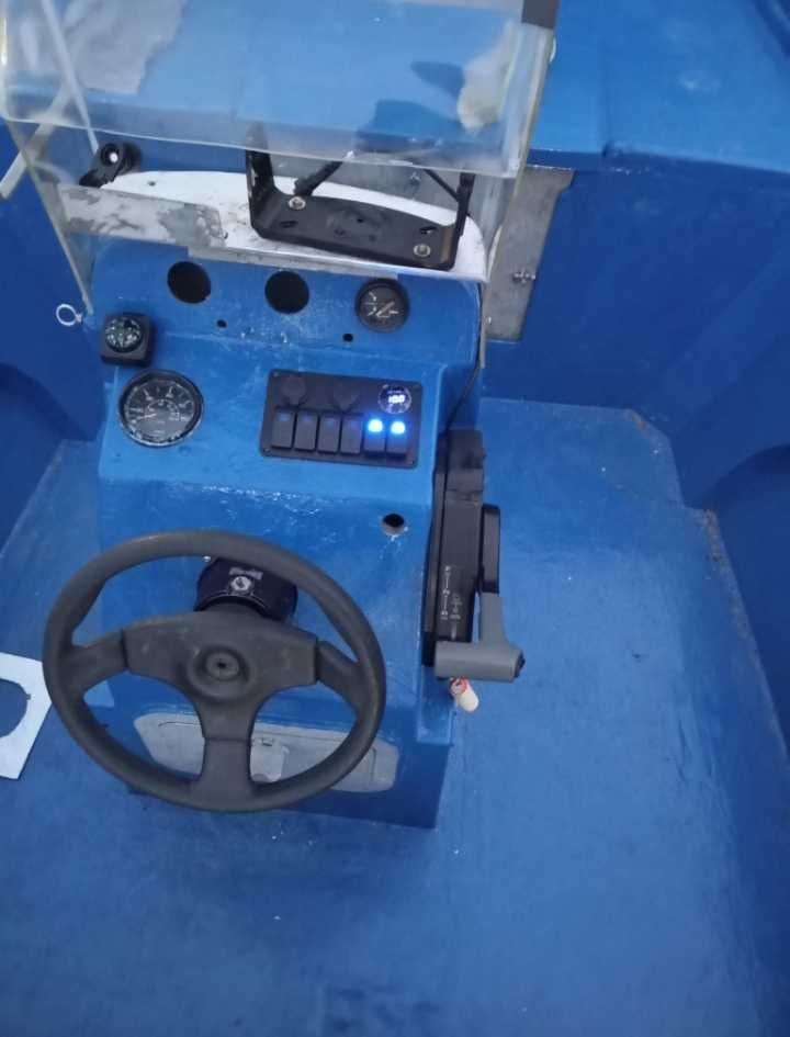 Barco 6.20m  90cv