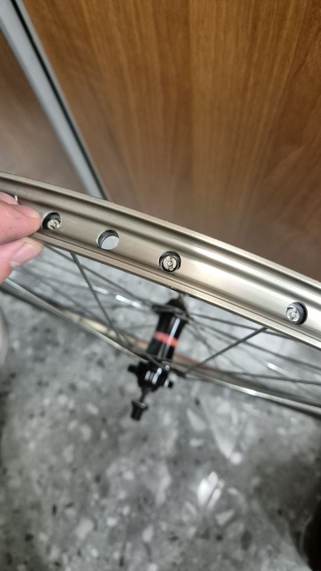 Koło przednie 26 szybkozamykacz SPECIALIZED Stout SL ALEXRIMS tarcza