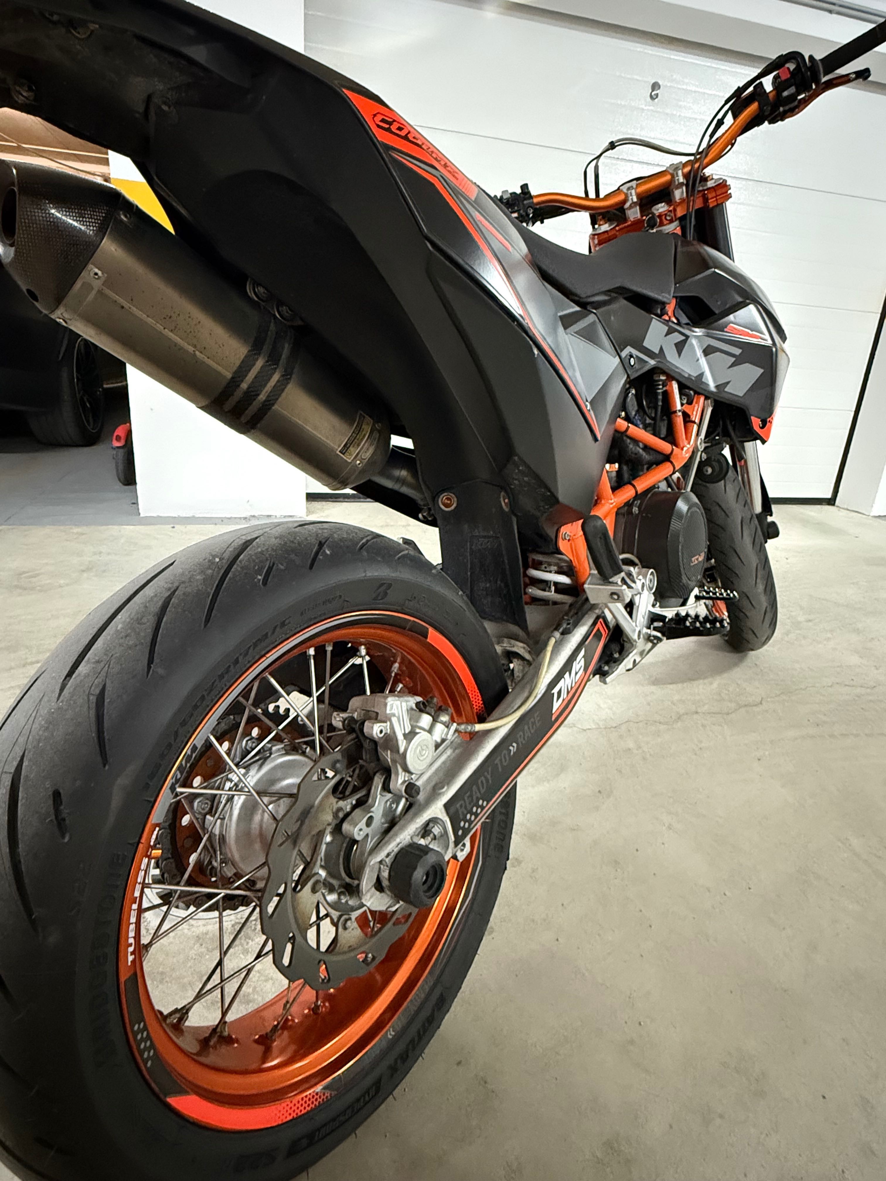 Ktm 690 R super motard