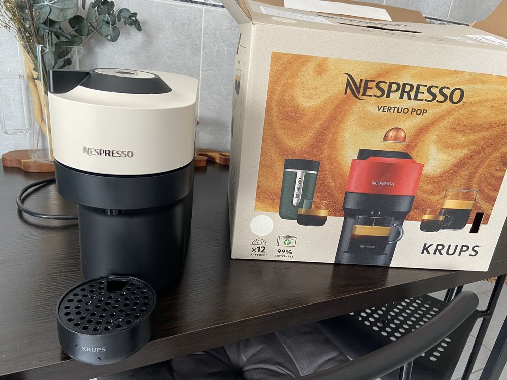 Máquina de Café Vertuo Pop