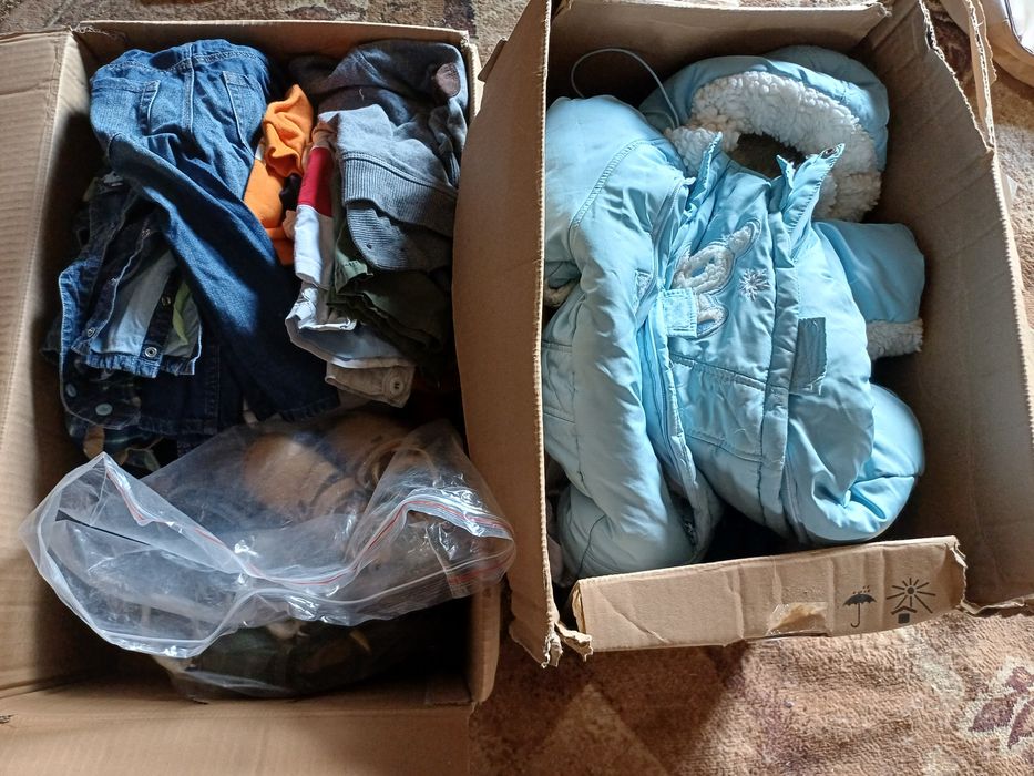 Відам безкоштовно речі і взуття для хлопчика 0м.до 4 років