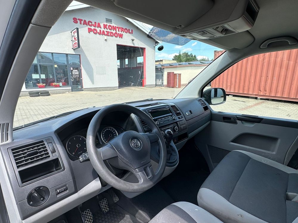 Volkswagen Transporter T5 2.0 TDI 102 KM – 2014 r. – 210 000 km