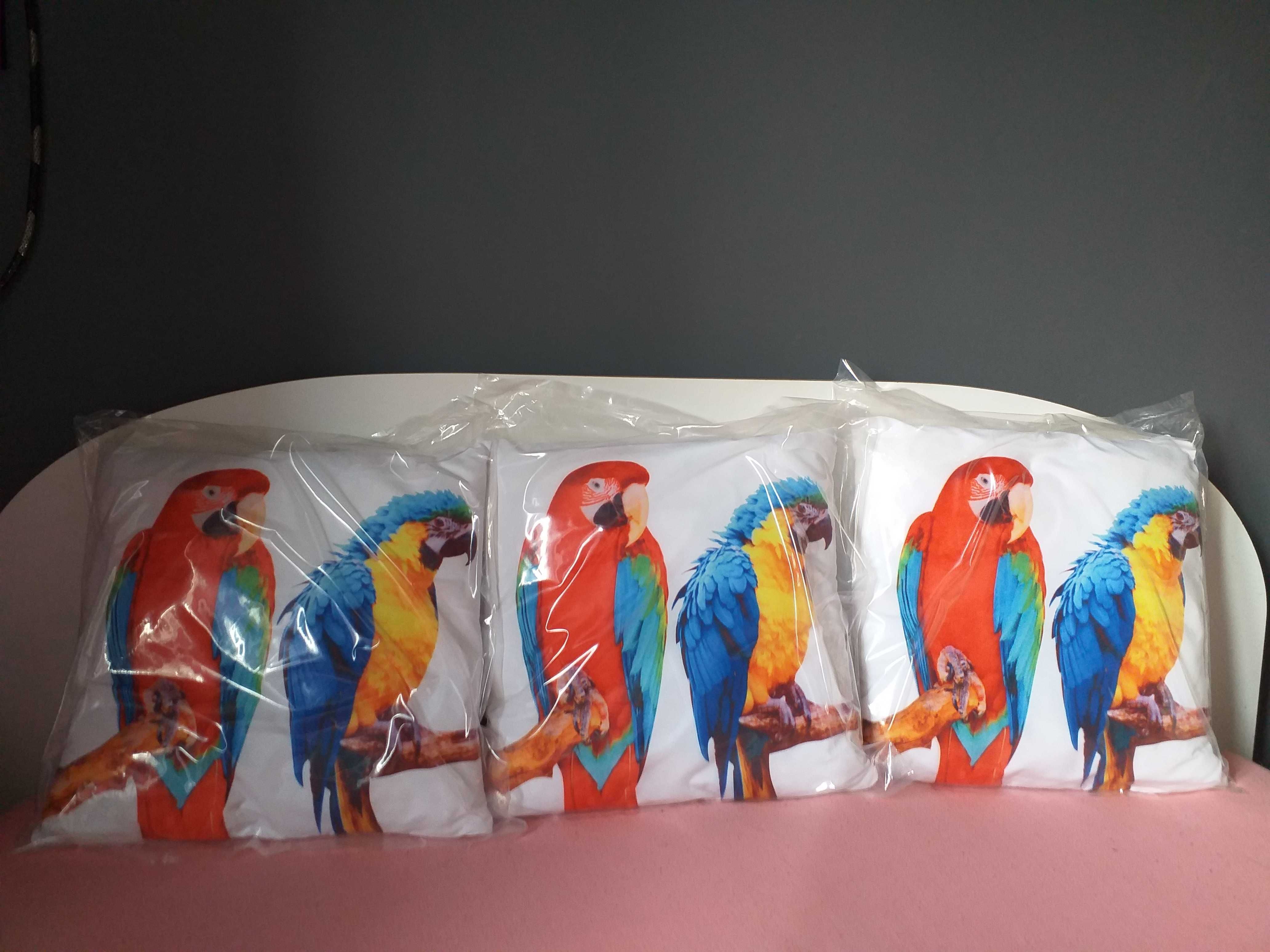 Komplet 3 NOWYCH poduszek dekoracyjnych, wzór w papugi / wiosna w domu